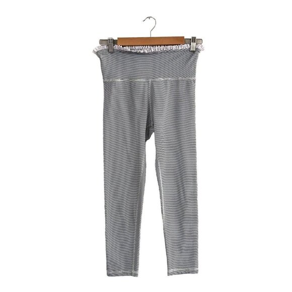 Albion Fit White Black Stripe Ruffle Fold Over Petal Crop Leggings Size S Small - Picture 10 of 12